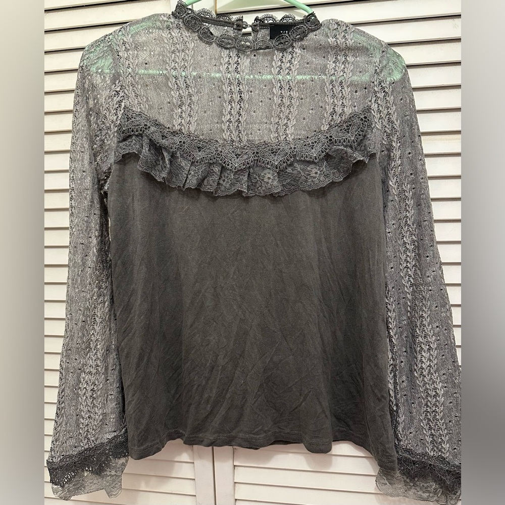 VICI Elegant Gray Lace Women's Top Size S